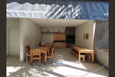 Apartamento à venda com 37m², 2 quartos e sem vagaÁrea comum - Churrasqueira