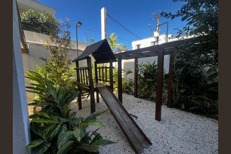 Apartamento à venda com 87m², 2 quartos e 2 vagasÁrea comum - Playground