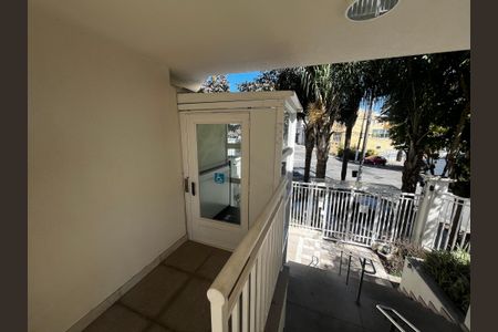 Apartamento à venda com 87m², 2 quartos e 2 vagasElevador