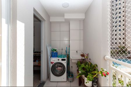 Apartamento à venda com 42m², 2 quartos e sem vaga Apartamento à venda com 42m², 2 quartos e sem vagaVaranda