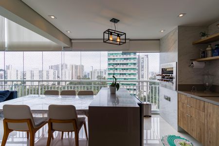 Varanda da Sala de apartamento à venda com 4 quartos, 238m² em Vila Suzana, São Paulo