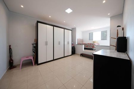 Casa à venda com 271m², 6 quartos e 5 vagasQuarto 5