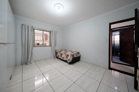 Casa à venda com 271m², 6 quartos e 5 vagasQuarto 2