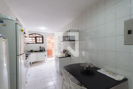 Casa de condomínio para alugar com 500m², 8 quartos e 4 vagas Casa de condomínio para alugar com 500m², 8 quartos e 4 vagasCozinha e Copa