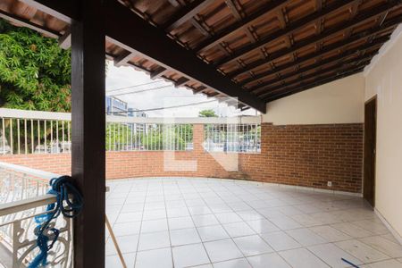Casa de condomínio para alugar com 500m², 8 quartos e 4 vagas Casa de condomínio para alugar com 500m², 8 quartos e 4 vagasvaranda