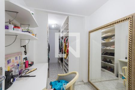 Casa de condomínio para alugar com 500m², 8 quartos e 4 vagas Casa de condomínio para alugar com 500m², 8 quartos e 4 vagasCloset