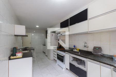 Casa de condomínio para alugar com 500m², 8 quartos e 4 vagas Casa de condomínio para alugar com 500m², 8 quartos e 4 vagasCozinha e Copa