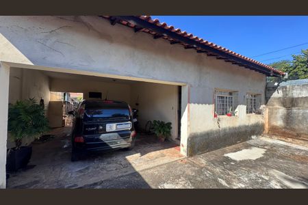 Casa à venda com 360m², 3 quartos e 3 vagasGaragem