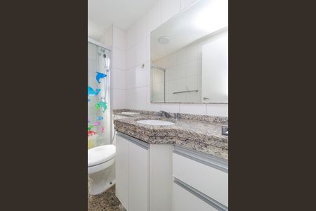 Apartamento à venda com 167m², 3 quartos e 3 vagasSuíte 1 - Banheiro