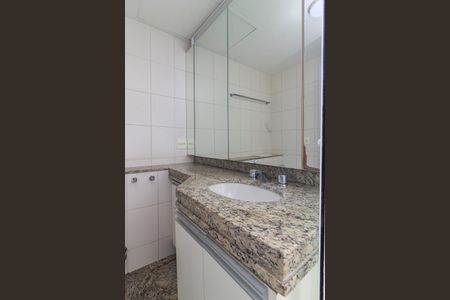 Apartamento à venda com 167m², 3 quartos e 3 vagasSuíte 2 - Banheiro
