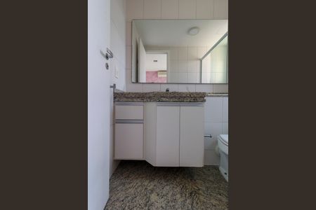 Apartamento à venda com 167m², 3 quartos e 3 vagasSuíte 3 - Banheiro