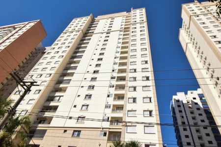 Apartamento à venda com 51m², 2 quartos e 1 vaga Apartamento à venda com 51m², 2 quartos e 1 vagaFachada