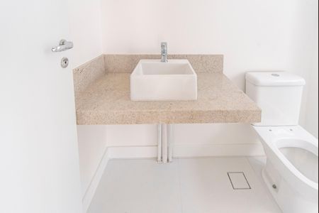 Apartamento à venda com 137m², 3 quartos e 3 vagas Apartamento à venda com 137m², 3 quartos e 3 vagasBanheiro da Suíte 2