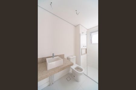 Apartamento à venda com 137m², 3 quartos e 3 vagas Apartamento à venda com 137m², 3 quartos e 3 vagasBanheiro da Suíte 2