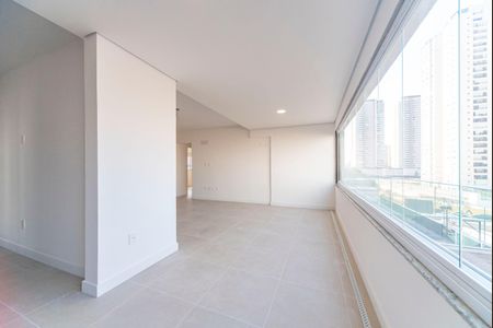 Apartamento à venda com 137m², 3 quartos e 3 vagas Apartamento à venda com 137m², 3 quartos e 3 vagasVaranda gourmet