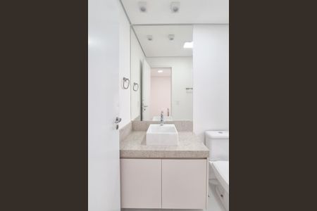 Apartamento à venda com 137m², 3 quartos e 3 vagas Apartamento à venda com 137m², 3 quartos e 3 vagasBanheiro da Suíte 2