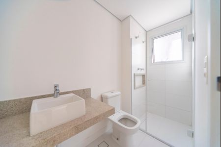 Apartamento à venda com 137m², 3 quartos e 3 vagas Apartamento à venda com 137m², 3 quartos e 3 vagasBanheiro da Suíte 1