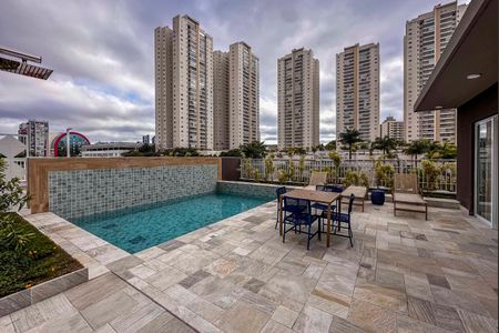 Apartamento à venda com 137m², 3 quartos e 3 vagas Apartamento à venda com 137m², 3 quartos e 3 vagasÁrea comum - Piscina