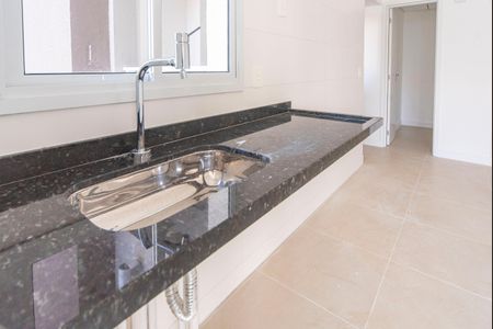 Apartamento à venda com 137m², 3 quartos e 3 vagas Apartamento à venda com 137m², 3 quartos e 3 vagasCozinha