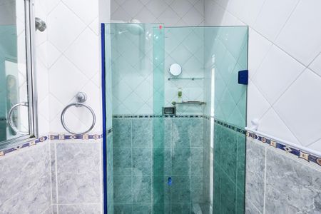 Apartamento à venda com 173m², 3 quartos e 1 vaga Apartamento à venda com 173m², 3 quartos e 1 vagaBanheiro Social 2