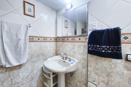 Apartamento à venda com 173m², 3 quartos e 1 vaga Apartamento à venda com 173m², 3 quartos e 1 vagaBanheiro Social