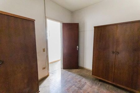 Casa para alugar com 249m², 4 quartos e 6 vagasQuarto 2