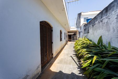 Casa para alugar com 249m², 4 quartos e 6 vagasCorredor