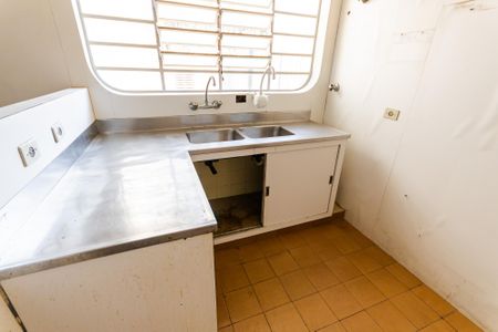 Casa para alugar com 249m², 4 quartos e 6 vagasCozinha