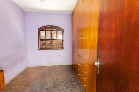 Casa para alugar com 249m², 4 quartos e 6 vagasQuarto 1