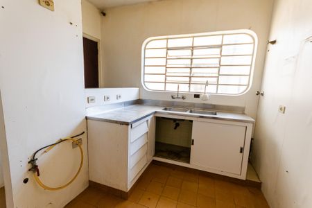 Casa para alugar com 249m², 4 quartos e 6 vagasCozinha