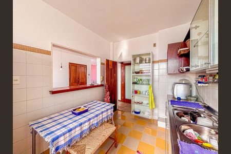 Apartamento à venda com 156m², 3 quartos e 1 vagaCozinha