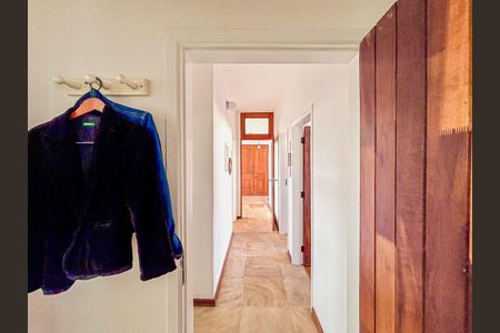 Apartamento à venda com 156m², 3 quartos e 1 vagaCorredor