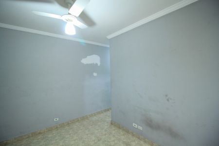 Casa à venda com 330m², 5 quartos e 2 vagas Casa à venda com 330m², 5 quartos e 2 vagasHall