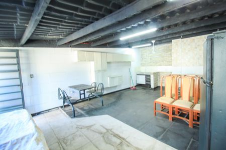 Casa à venda com 330m², 5 quartos e 2 vagas Casa à venda com 330m², 5 quartos e 2 vagasÁrea Externa