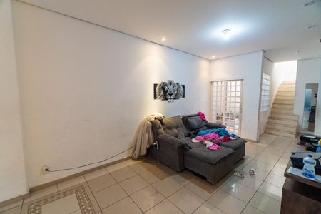 Sala de casa à venda com 3 quartos, 210m² em Vila da Saúde, São Paulo