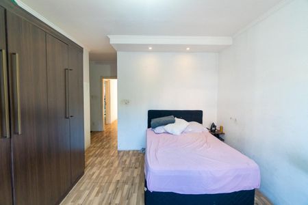 Casa à venda com 210m², 3 quartos e 2 vagasSuite 1