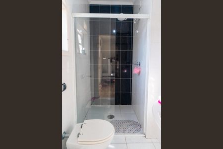 Casa à venda com 210m², 3 quartos e 2 vagasBanheiro da Suíte 3 Detalhe