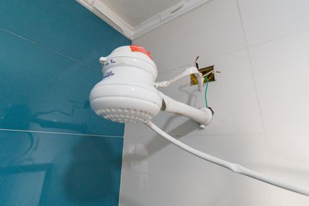 Casa à venda com 210m², 3 quartos e 2 vagasBanheiro da Suíte 2 Detalhe