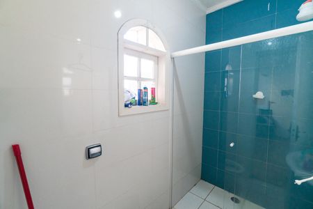 Casa à venda com 210m², 3 quartos e 2 vagasBanheiro da Suíte 2