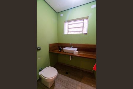 Casa à venda com 210m², 3 quartos e 2 vagasLavabo