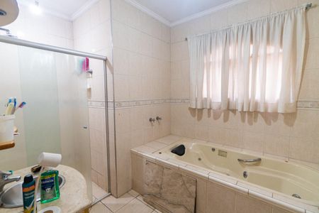 Casa à venda com 210m², 3 quartos e 2 vagasBanheiro da Suíte 1