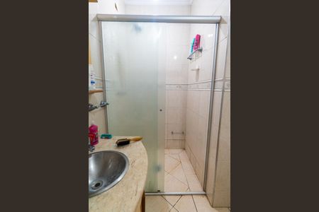 Casa à venda com 210m², 3 quartos e 2 vagasBanheiro da Suíte 1 Detalhe