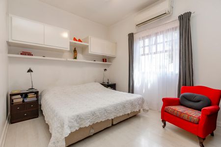 Casa à venda com 363m², 3 quartos e 4 vagas Casa à venda com 363m², 3 quartos e 4 vagasSuíte 1