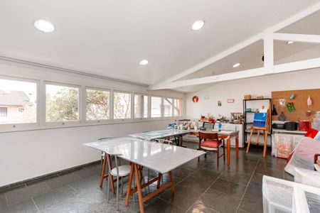 Casa à venda com 363m², 3 quartos e 4 vagas Casa à venda com 363m², 3 quartos e 4 vagasÁrea comum