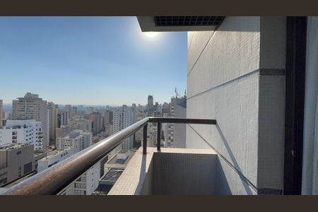 Studio para alugar com 32m², 1 quarto e sem vaga Studio para alugar com 32m², 1 quarto e sem vagaVaranda