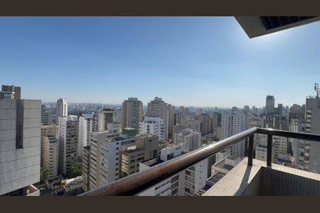 Studio para alugar com 32m², 1 quarto e sem vaga Studio para alugar com 32m², 1 quarto e sem vagaVaranda