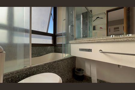 Banheiro de kitnet/studio para alugar com 1 quarto, 32m² em Vila Mariana, São Paulo