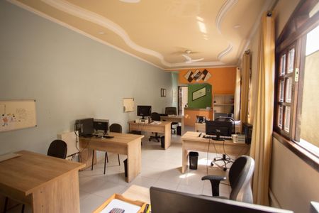 Sala de casa para alugar com 3 quartos, 200m² em Parque Sao Domingos, São Paulo