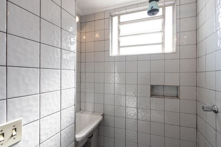 Casa à venda com 120m², 3 quartos e 1 vaga Casa à venda com 120m², 3 quartos e 1 vagaEdícula - Banheiro da Suite