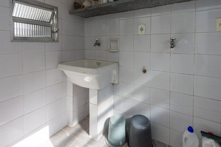 Casa à venda com 120m², 3 quartos e 1 vaga Casa à venda com 120m², 3 quartos e 1 vagaÁrea de Serviço